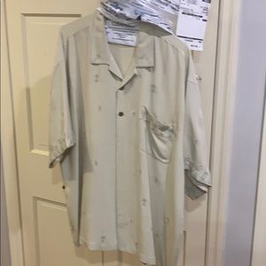 Tommy Bahama Silk button front shirt XXL